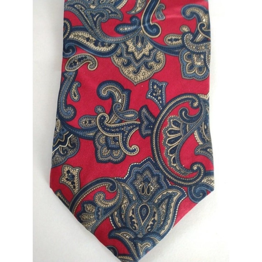 Tie - Picture 9 of 12